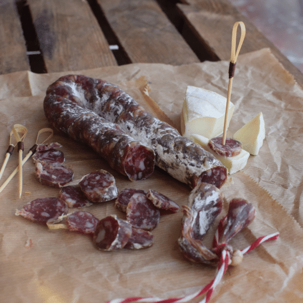 Saucisson au fromage artisanal en vente en ligne sur le site de la Maison du Jambon de Bayonne