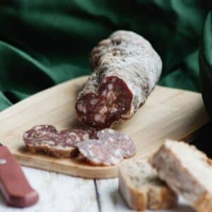 image de notre saucisson sec artisanal aux cèpes